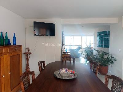 Apartamento de 3 alcobas en venta en El Poblado, Medellín, 200 m² · foto 3 de 14