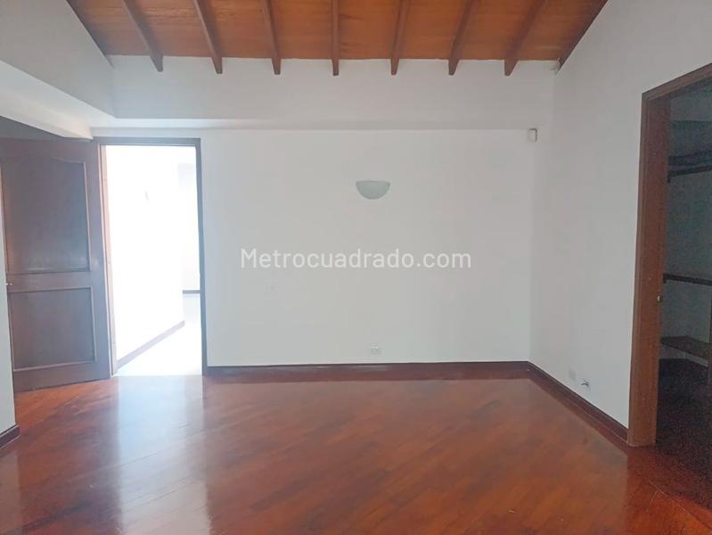 4BR House with Garden in El Poblado - 7