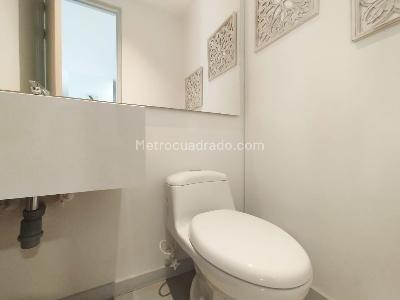 Apartamento de 3 alcobas en arriendo en Castropol, Medellín, 86 m² · foto 16 de 18