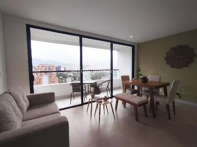 Apartamento de 3 alcobas en arriendo en Castropol, Medellín, 86 m² · foto 2 de 18