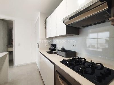 Apartamento de 3 alcobas en arriendo en Castropol, Medellín, 86 m² · foto 7 de 18