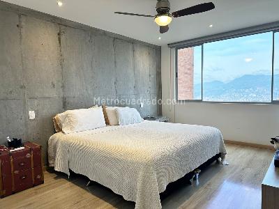 Apartamento de 3 alcobas en arriendo en El Poblado, Medellín, 157 m² · foto 11 de 17