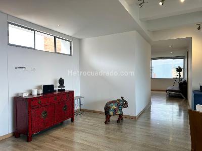 Apartamento de 3 alcobas en arriendo en El Poblado, Medellín, 157 m² · foto 4 de 17
