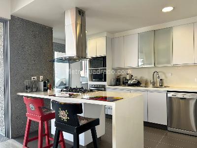 Apartamento de 3 alcobas en arriendo en El Poblado, Medellín, 157 m² · foto 7 de 17