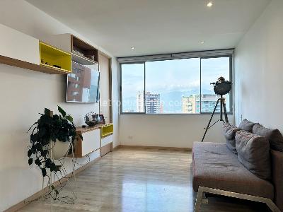 Apartamento de 3 alcobas en arriendo en El Poblado, Medellín, 157 m² · foto 9 de 17