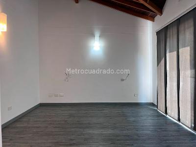 Casa de 2 alcobas en arriendo en El Poblado, Medellín, 235 m² · foto 13 de 20