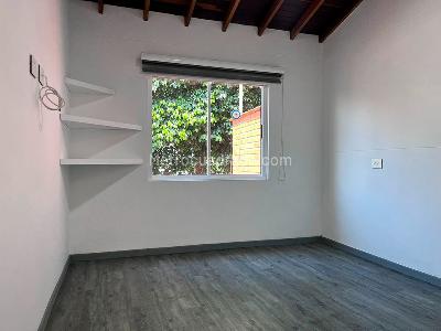 Casa de 2 alcobas en arriendo en El Poblado, Medellín, 235 m² · foto 14 de 20