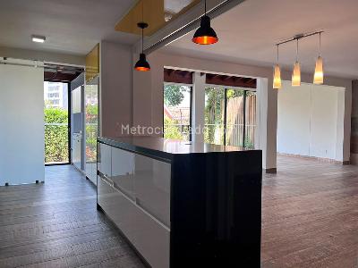Casa de 2 alcobas en arriendo en El Poblado, Medellín, 235 m² · foto 6 de 20
