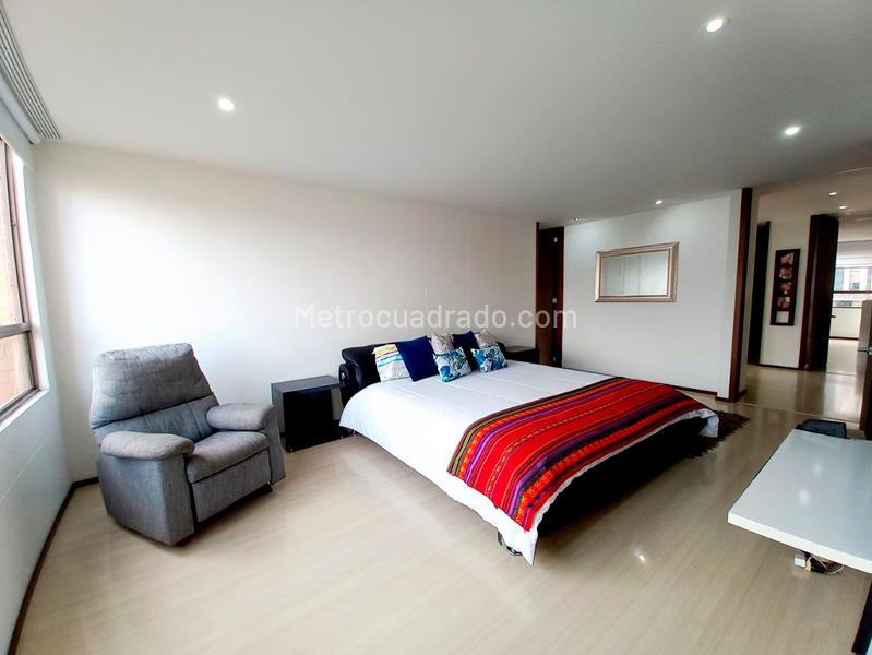 Apartamento Exclusivo de 2 Alcobas con Piscina en El Poblado - 9