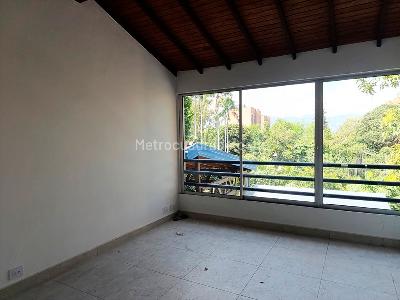 Casa de 4 alcobas en venta en El Poblado, Medellín, 350 m² · foto 5 de 18