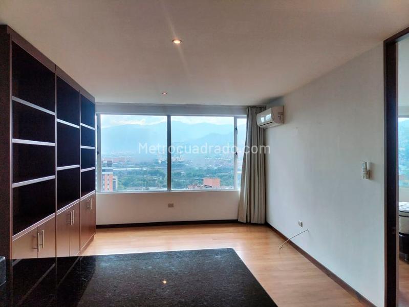 Apartamento Amplio de 2 Alcobas con Gimnasio en El Poblado - 2