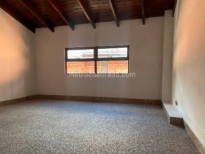 Casa de 4 alcobas en venta en Sabaneta, Sabaneta, 283 m² · foto 12 de 19