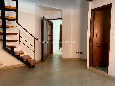 Casa de 4 alcobas en venta en Sabaneta, Sabaneta, 283 m² · foto 13 de 19