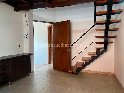 Casa de 4 alcobas en venta en Sabaneta, Sabaneta, 283 m² · foto 15 de 19