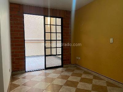 Casa de 4 alcobas en venta en Sabaneta, Sabaneta, 283 m² · foto 16 de 19