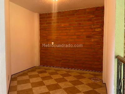 Casa de 4 alcobas en venta en Sabaneta, Sabaneta, 283 m² · foto 3 de 19
