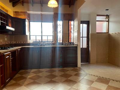 Casa de 4 alcobas en venta en Sabaneta, Sabaneta, 283 m² · foto 6 de 19