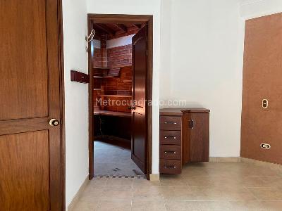 Casa de 4 alcobas en venta en Sabaneta, Sabaneta, 283 m² · foto 9 de 19