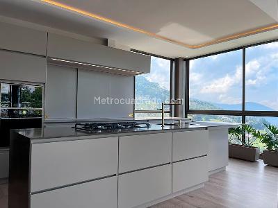 Casa de 3 alcobas en venta en Envigado, Envigado, 611 m² · foto 6 de 20