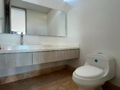 Casa de 3 alcobas en venta en Altos Del Poblado, Medellín, 950 m² · foto 18 de 19