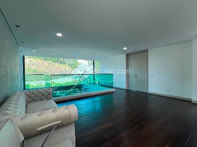 Casa de 3 alcobas en venta en Altos Del Poblado, Medellín, 950 m² · foto 7 de 19