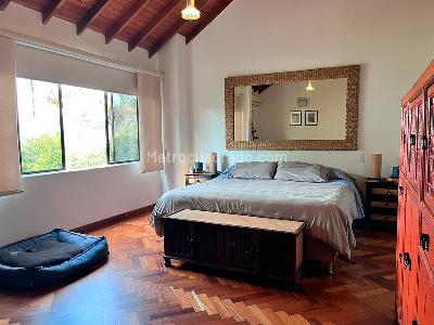 Casa de 4 alcobas en venta en El Poblado, Medellín, 306 m² · foto 14 de 20
