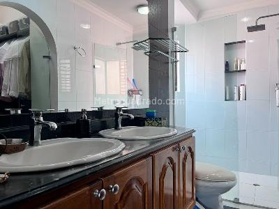 Casa de 4 alcobas en venta en El Poblado, Medellín, 306 m² · foto 17 de 20
