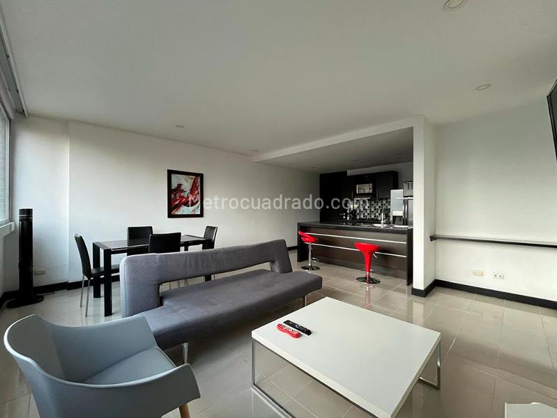 Estudio Amoblado de 1 Alcoba en El Poblado Central - 3