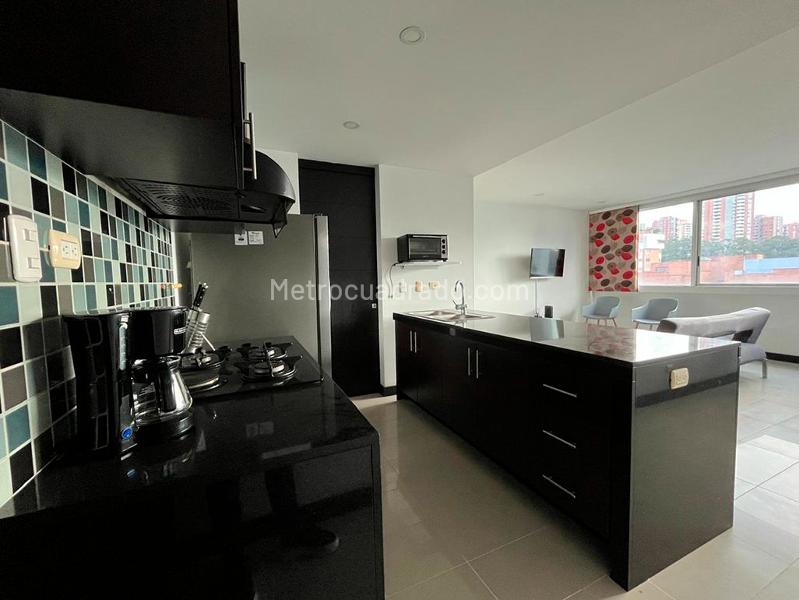 Estudio Amoblado de 1 Alcoba en El Poblado Central - 5