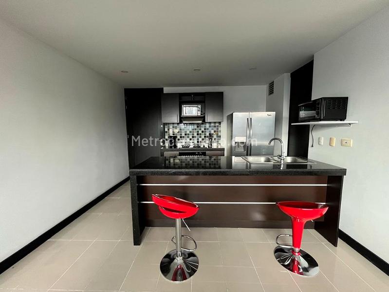 1BR Studio Apartment in Central El Poblado - 4