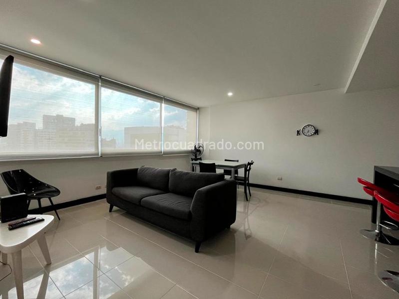 1BR Studio Apartment in Central El Poblado - 3