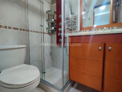 Apartamento de 2 alcobas en arriendo en Castropol, Medellín, 70 m² · foto 12 de 13
