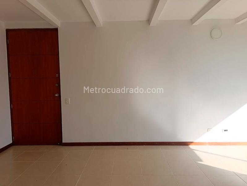 Apartamento de 2 Alcobas en El Poblado con Parqueadero Cubierto - 5