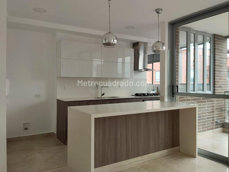 Apartamento de 3 Alcobas y 4 Baños en El Poblado - 6