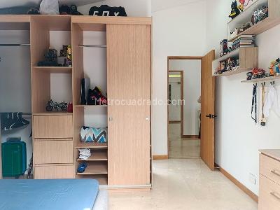 Casa de 4 alcobas en venta en El Poblado, Medellín, 300 m² · foto 13 de 20