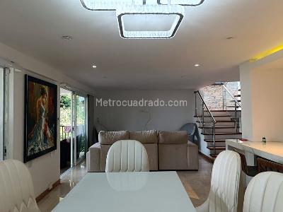 Casa de 4 alcobas en venta en El Poblado, Medellín, 300 m² · foto 3 de 20
