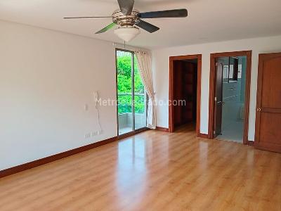 Apartamento de 4 alcobas en venta en El Poblado, Medellín, 277 m² · foto 13 de 20