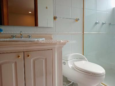Apartamento de 4 alcobas en venta en El Poblado, Medellín, 277 m² · foto 19 de 20