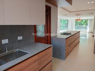 Apartamento de 4 alcobas en venta en El Poblado, Medellín, 277 m² · foto 9 de 20