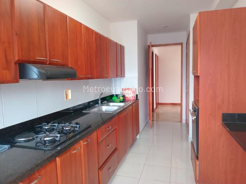 Elegant 3BR Apartment with Gym in El Poblado - 6