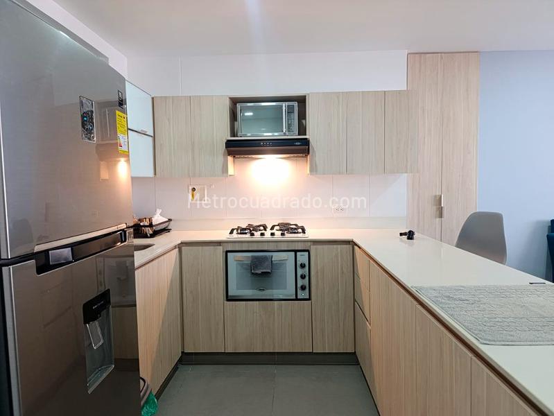 Apartamento Amoblado de 1 Alcoba con Piscina en El Poblado - 7