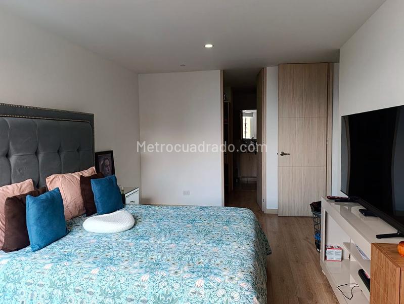 Apartamento Amoblado de 1 Alcoba con Piscina en El Poblado - 9