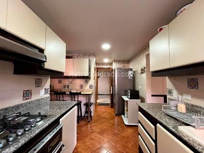 Apartamento de 3 alcobas en venta en El Poblado, Medellín, 260 m² · foto 5 de 19