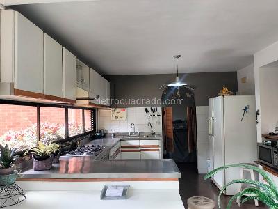 Apartamento en venta en El Poblado, Medellín · foto 10 de 20