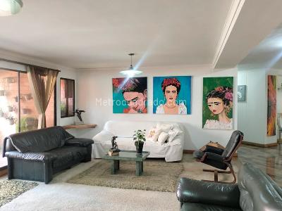 Apartamento en venta en El Poblado, Medellín · foto 3 de 20