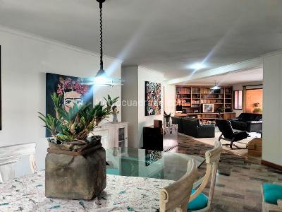 Apartamento en venta en El Poblado, Medellín · foto 8 de 20