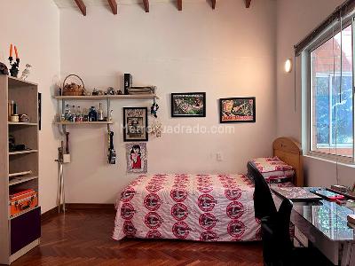 Casa de 5 alcobas en venta en El Poblado, Medellín, 310 m² · foto 12 de 20