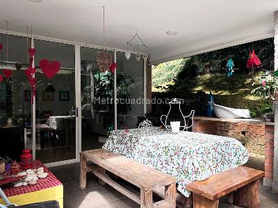 Casa de 5 alcobas en venta en El Poblado, Medellín, 310 m² · foto 18 de 20