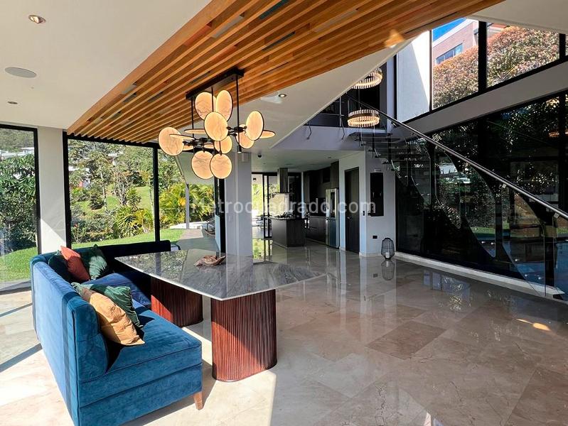 Casa amoblada de 3 alcobas con piscina en El Poblado - 5