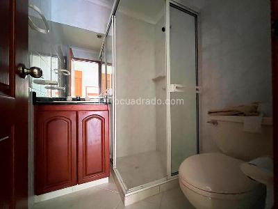 Apartamento de 3 alcobas en venta en El Diamante No. 2, Medellín, 260 m² · foto 14 de 17